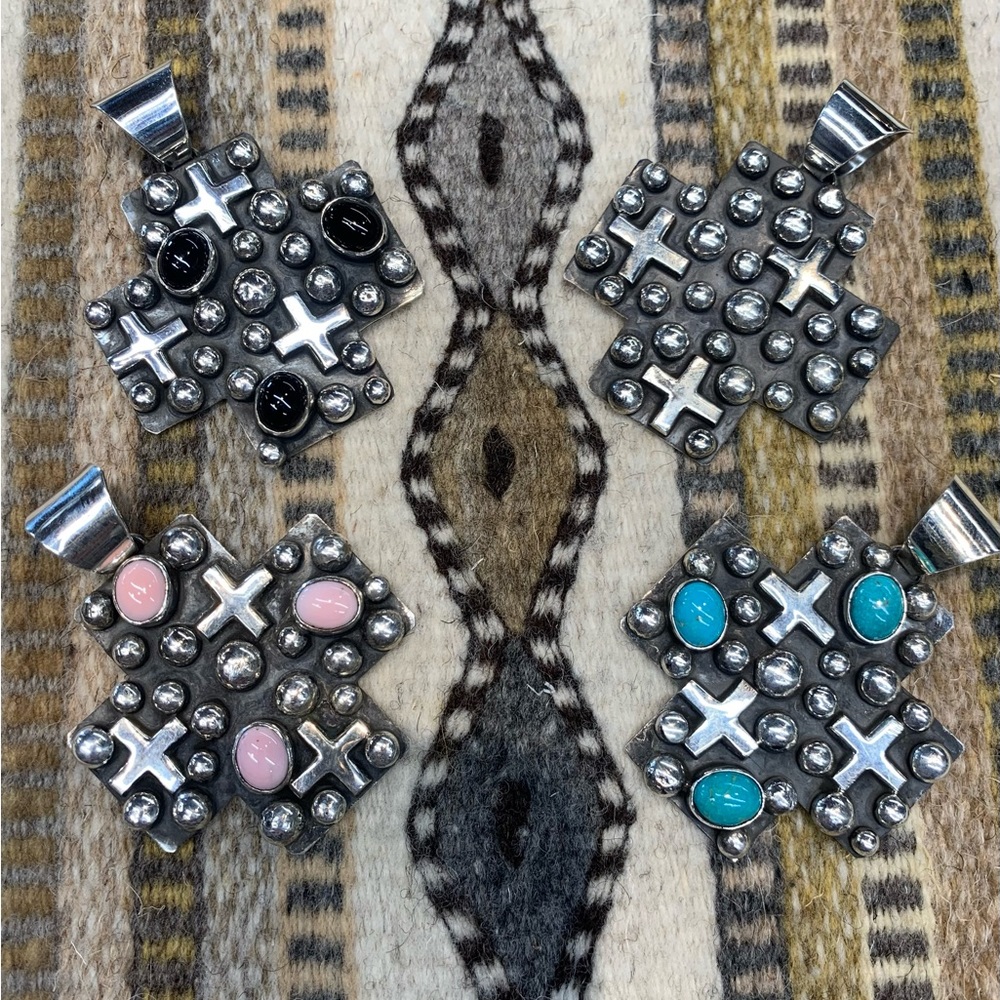 Gorgeous Chimney Butte Sterling Silver Dot & Cross Pendants🥰